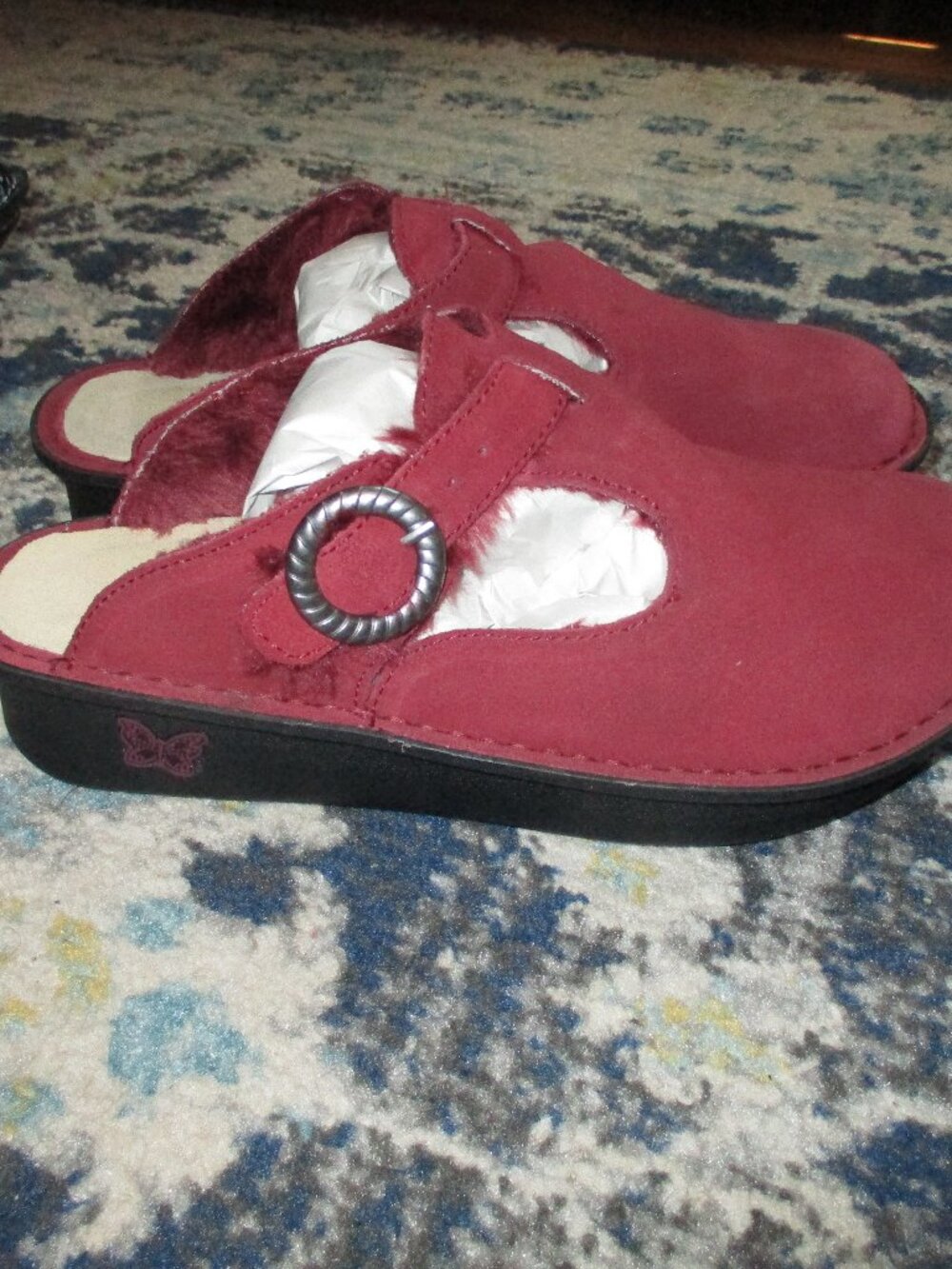 Alegria ALG - 914 Burgundy Sherpa Lined Clogs 38  8- 8.5